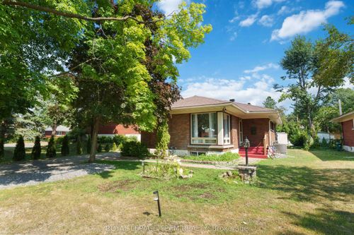 2-1587 Devon St, Ottawa, ON, K1G0S6 | Card Image