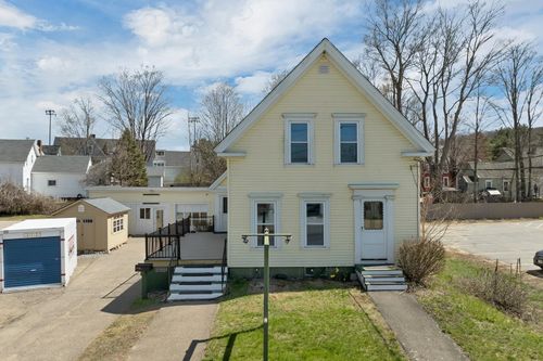 230 Court St, Laconia, NH, 03246-3663 | Card Image