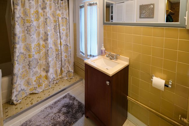 761 Main St, House other with 6 bedrooms, 2 bathrooms and null parking in Proctorsville VT | Image 18