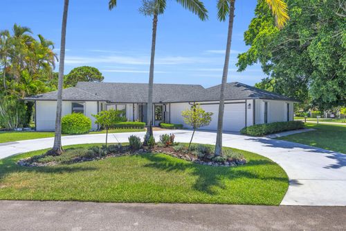 6558 Se Roanoke Ct, Hobe Sound, FL, 33455-5833 | Card Image