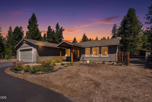 16108 Leona Ln, La Pine, OR, 97739-8829 | Card Image
