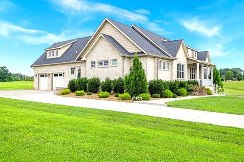 126 Wilson Ln, Mc Minnville, TN, 37110-2456 | Card Image