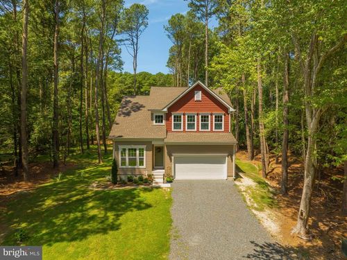 38121 Neptune Dr, GREENBACKVILLE, VA, 23356-2525 | Card Image