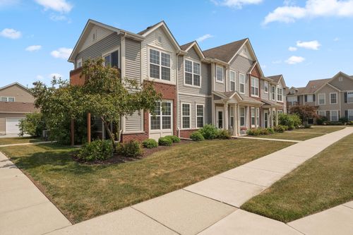 11530 Vermont Ct, Crown Point, IN, 46307 | Card Image