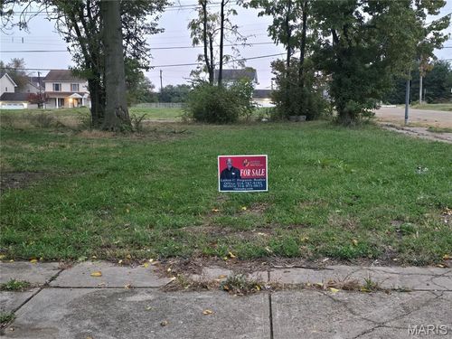 1826 Warren St, Saint Louis, MO, 63106-2936 | Card Image