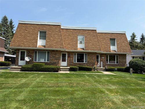 12-3510 Holland Park Ln, Port Huron, MI, 48060-1558 | Card Image