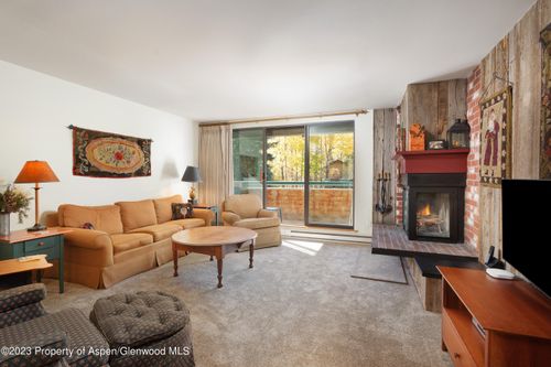 12-1024 E Hopkins Ave, Aspen, CO, 81611-2148 | Card Image
