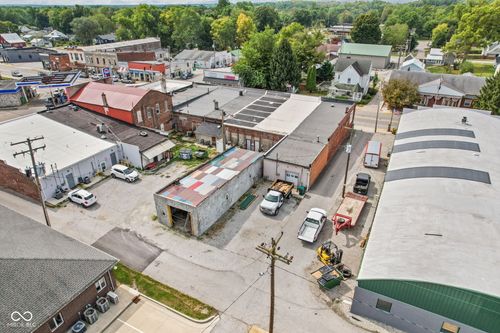 13 1/2 N Main St, Cloverdale, IN, 46120-8538 | Card Image