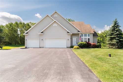 3420 Rose Rd, Batavia, NY, 14020-9542 | Card Image
