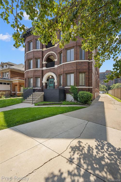 4-68 Ellis St, Detroit, MI, 48201 | Card Image