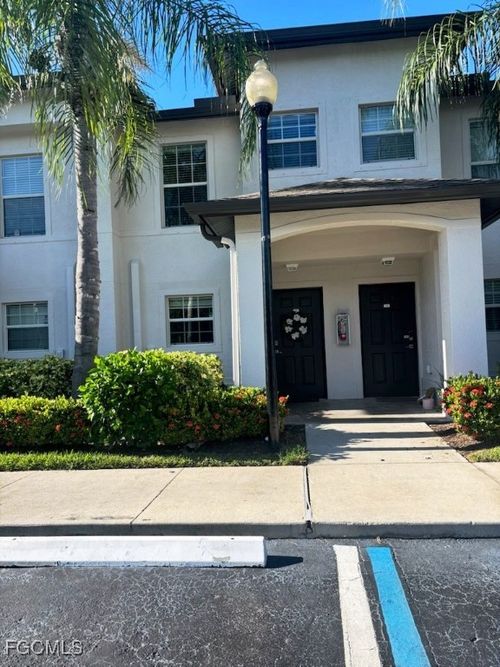 apt-407-9076 Gervais Cir, NAPLES, FL, 34120-4830 | Card Image