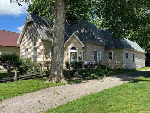 523 Fulton Ave, Rochester, IN, 46975-1313 | Card Image
