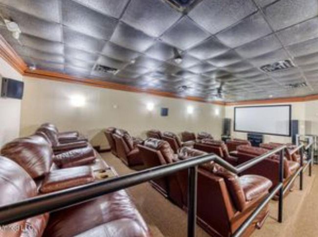 Condo 3 | Image 19