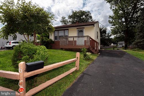 6 Abson Dr, NEW CASTLE, DE, 19720-4025 | Card Image