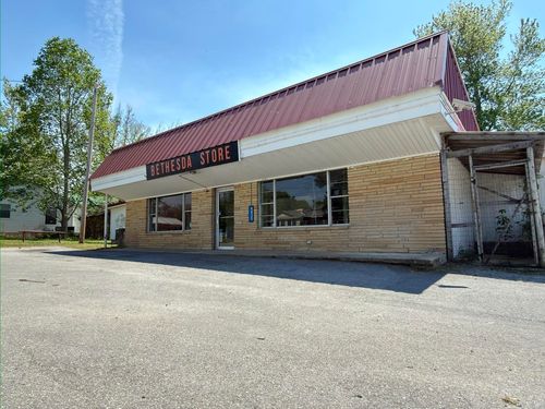 6435 Bethesda Ln, Batesville, AR, 72501-9233 | Card Image