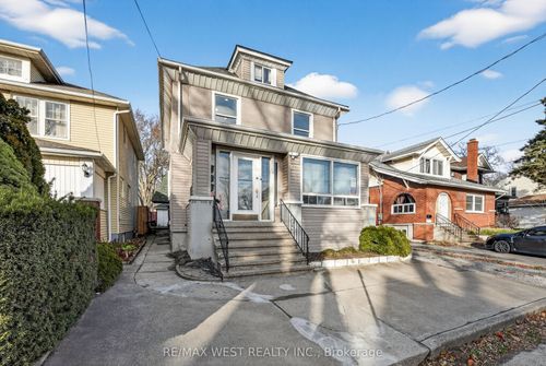 6175 Barker St, Niagara Falls, ON, L2G1Y5 | Card Image