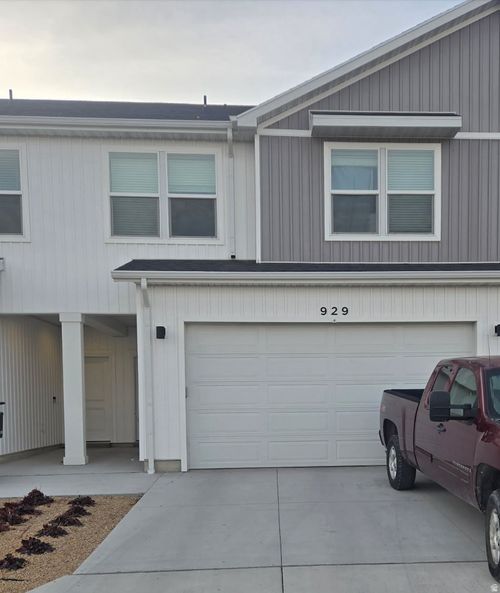 929 N 960 W, Tremonton, UT, 84337-2591 | Card Image