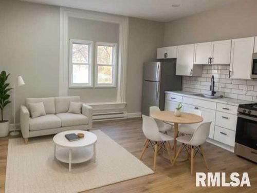 apt-b-500 S Douglas Ave, Springfield, IL, 62704-7500 | Card Image