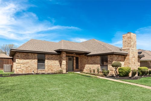 2309 Crystal Creek Ln, Garland, TX, 75040-8814 | Card Image