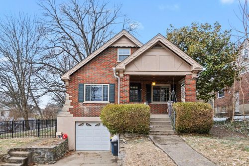 6095 Kenwood Rd, Madeira, OH, 45243-2931 | Card Image