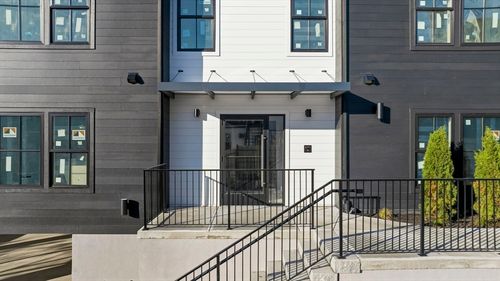 203-11 Boynton St, Swampscott, MA, 01907-1876 | Card Image