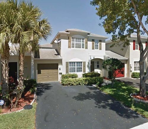 9471 Bradshaw Ln, Tamarac, FL, 33321-6357 | Card Image