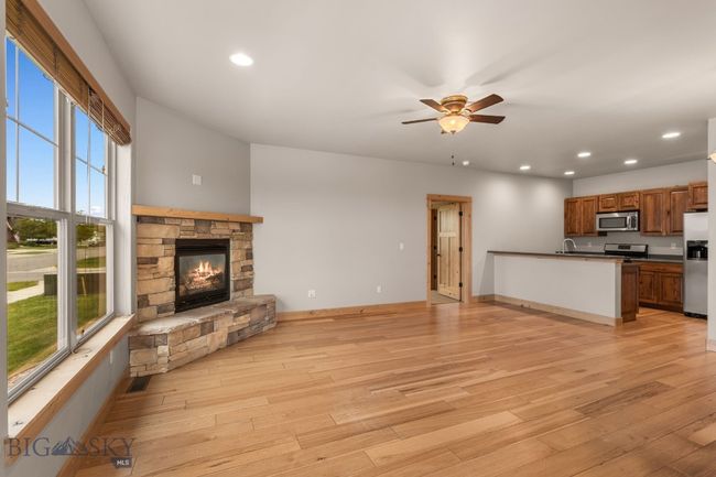 Unit B | Image 38