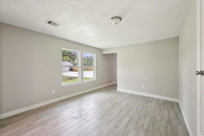 2505 Avenue F, House other with 5 bedrooms, 3 bathrooms and null parking in Nederland TX | Image 17