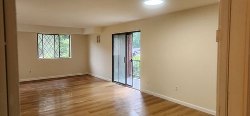 apt-209-6 Greenbriar Dr, North Reading, MA, 01864-3152 | Card Image