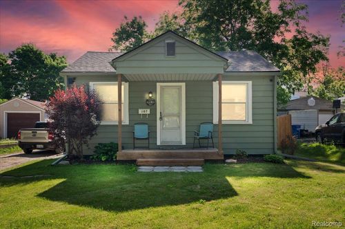 107 S Tilden Ave, Waterford, MI, 48328-3869 | Card Image