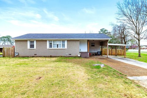 700 Tuxedo Ave, Muscle Shoals, AL, 35661-3452 | Card Image