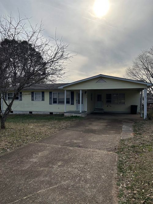 218 S Prairie St, Florence, AL, 35630-3228 | Card Image