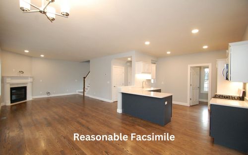 72 Lantern Ln, Sandown, NH, 03873-2363 | Card Image