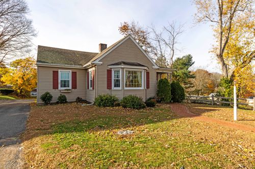 40 Coe Ave, Portland, CT, 06480-1431 | Card Image