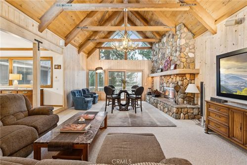 641 Golf Course Rd, Lake Arrowhead, CA, 92352-9724 | Card Image