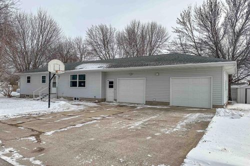22 9th Ave, Minnesota Lake, MN, 56068-3126 | Card Image