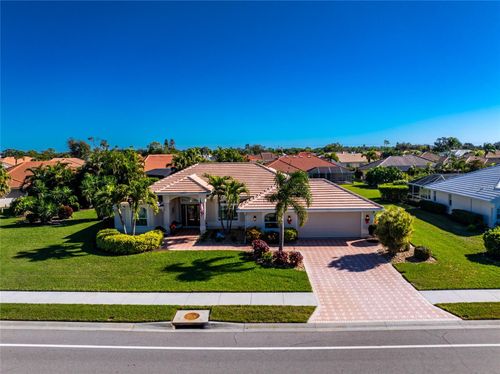 537 Lake Of The Woods Dr, VENICE, FL, 34293-7224 | Card Image