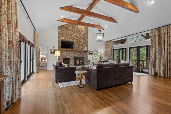 140 Lost Trl, House other with 3 bedrooms, 3 bathrooms and null parking in Highlands NC | Image 5