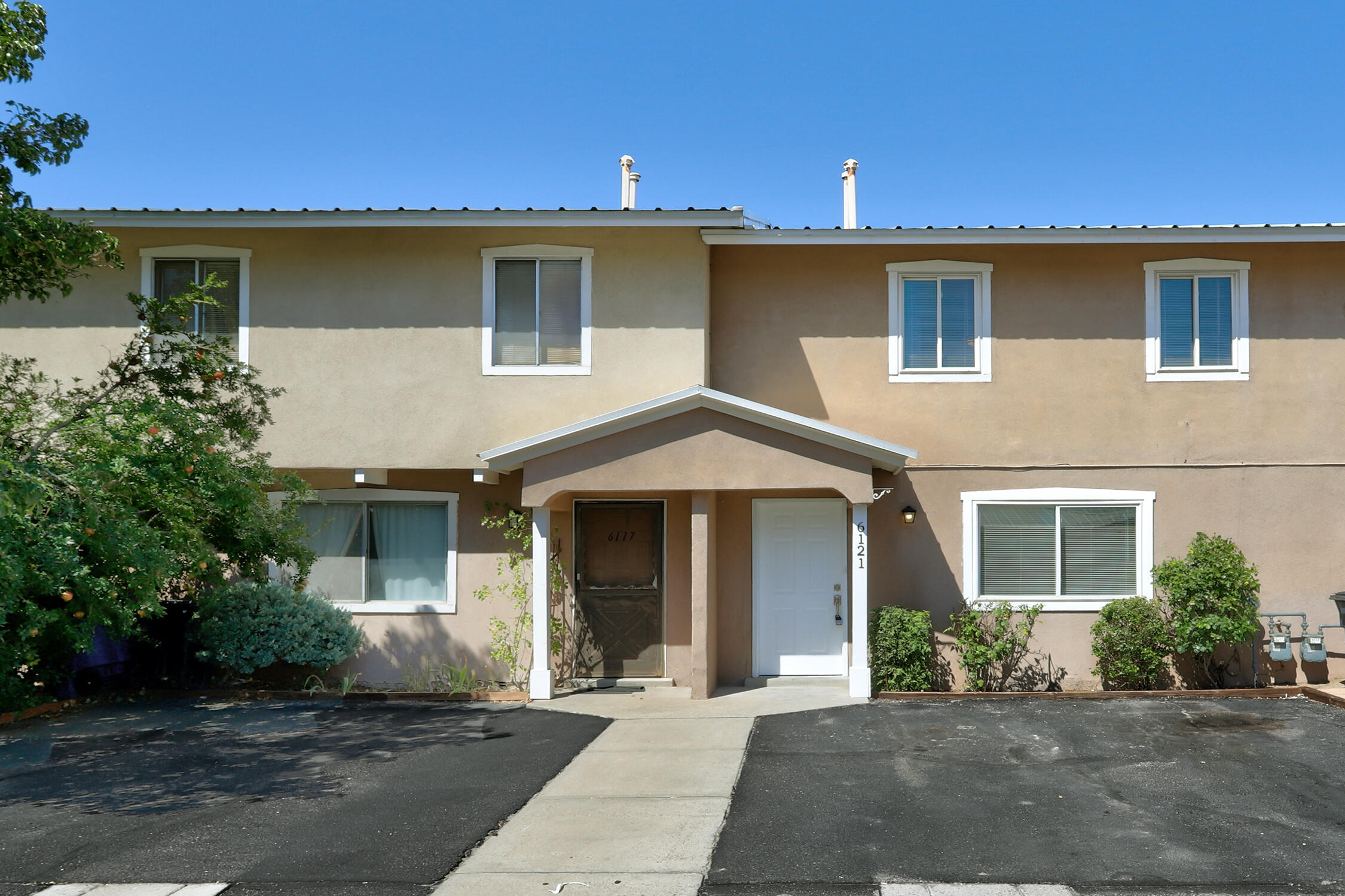 Calle Ocho , Albuquerque, NM 87107