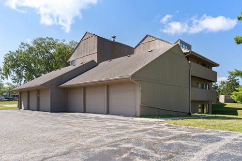 220 Bienterra Trl, Rockford, IL, 61107-6658 | Card Image
