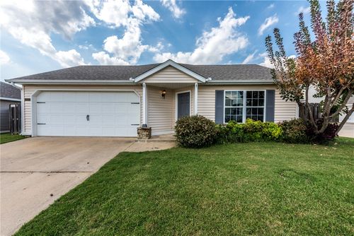 1137 S Holland Dr, Fayetteville, AR, 72704-7913 | Card Image