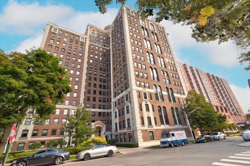 c14-5555 S Everett Ave, CHICAGO, IL, 60637-1968 | Card Image
