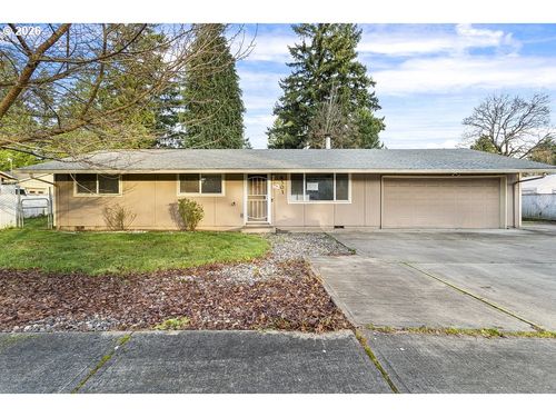 4301 Ne 137th Ave, Vancouver, WA, 98682-6526 | Card Image