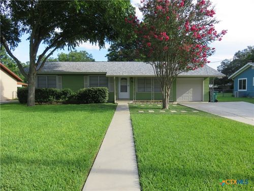 969 Kunkel St, Seguin, TX, 78155-6211 | Card Image