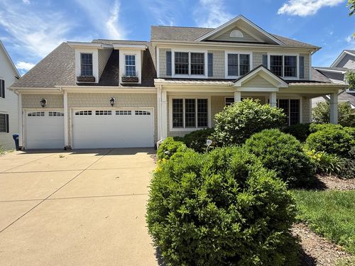 125 Goldenrod Dr, Sugar Grove, IL, 60554-9229 | Card Image