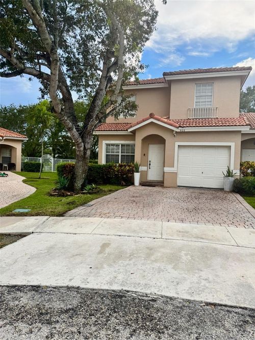 508 Nw 130th Way, Pembroke Pines, FL, 33028-3112 | Card Image