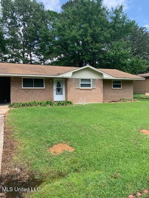 32 Lance Dr, Brandon, MS, 39042-3223 | Card Image