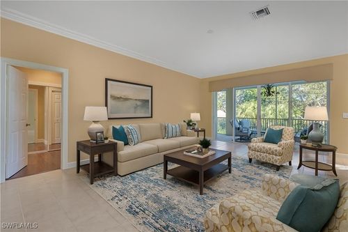 3d-642 Vintage Reserve Cir, NAPLES, FL, 34119-2304 | Card Image
