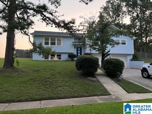 2300 6th St Nw, CENTER POINT, AL, 35215-3208 | Card Image