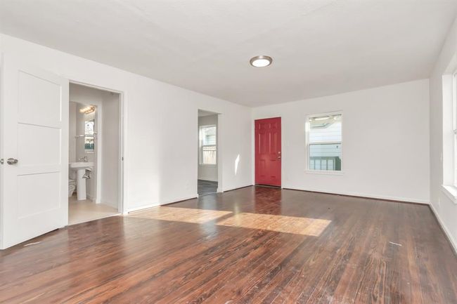 7019 Bonham St, Home with 1 bedrooms, 1 bathrooms and null parking in Houston TX | Image 5